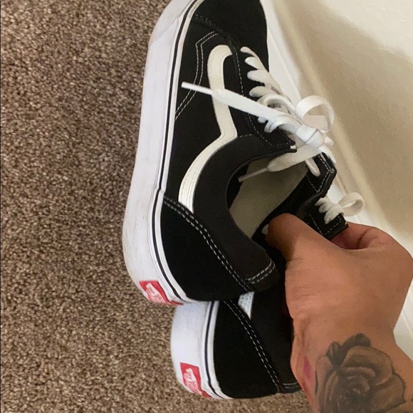 Vans - Picture 3 of 3
